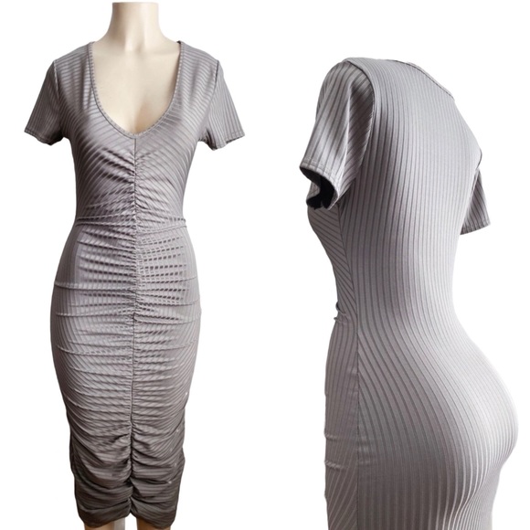 Missguided Dresses & Skirts - Misguided Ruched Midi Bodycon Dress sexy Club Formal Date Brunch Cocktail Party